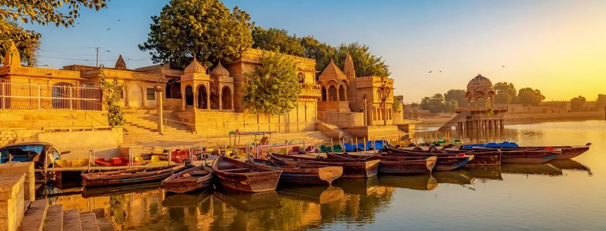 Rajasthan z Goa